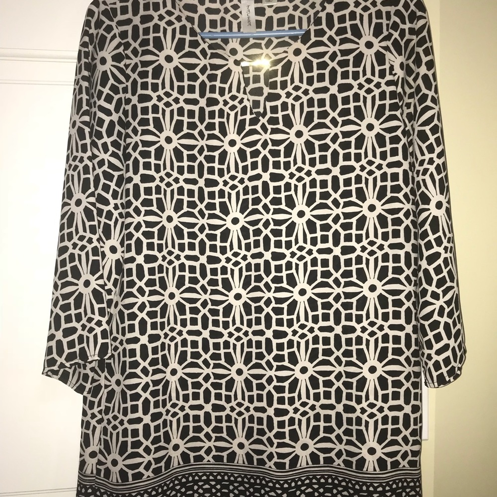 Abstract black and cream dress